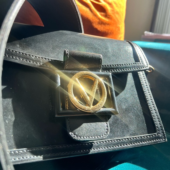 Valentino by Mario Valentino - SCARLETT ROPE LEATHER CROSSBODY IN BLACK - Picture 2 of 14